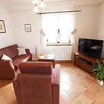Mirela By Interhome Trget