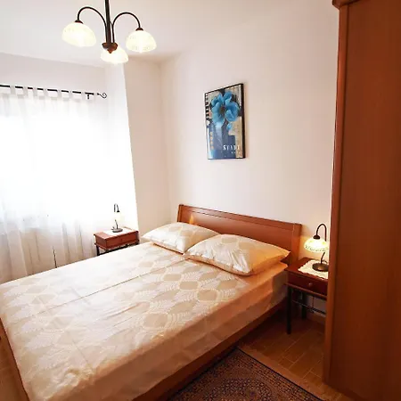 Mirela By Interhome Vikendica