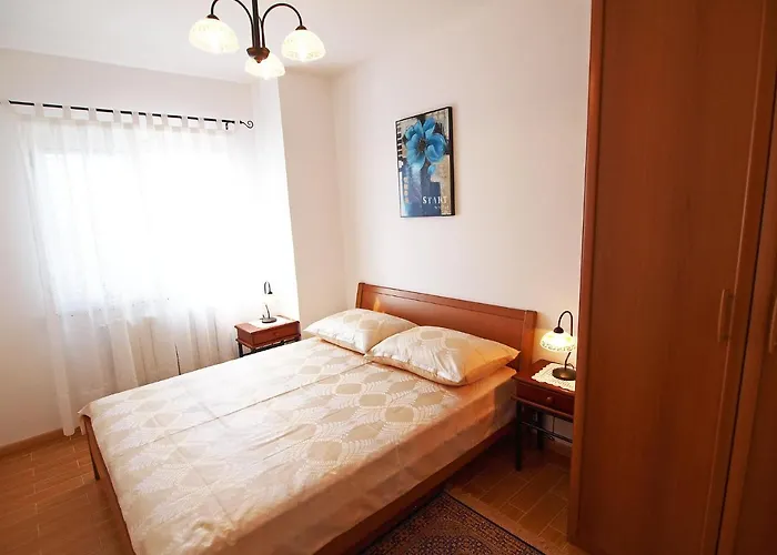 Mirela By Interhome Vikendica