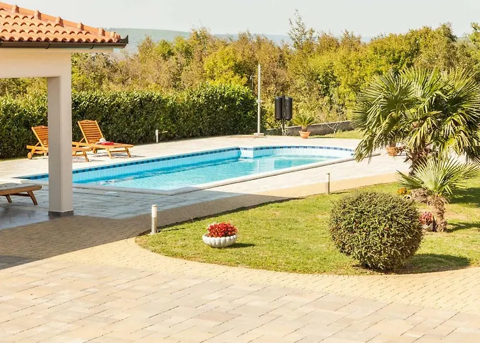 בית נופש Mirela By Interhome Trget