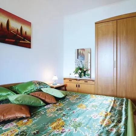 Holiday home Mirela By Interhome