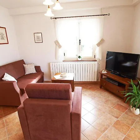 Mirela By Interhome Trget